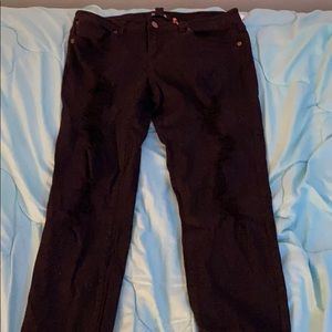 NWT Forever 21 black ripped skinny jeans